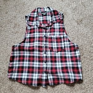 Cute Cropped Plaid Flannel Button Top